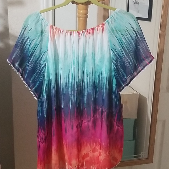 New Directions Fiesta Top - Picture 2 of 4